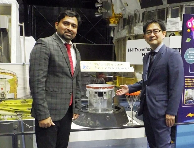 写真:インドのIWANA Consultancy Solutions社とのMoUに署名の写真