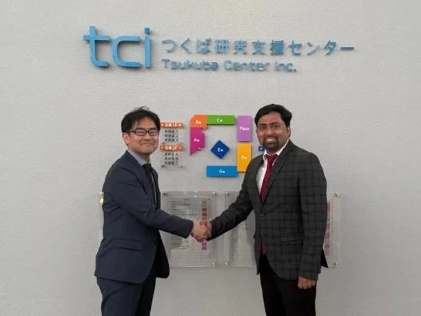 写真:インドのIWANA Consultancy Solutions社とのMoUに署名の写真